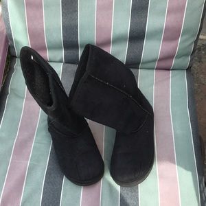 Girls Black air walker boots